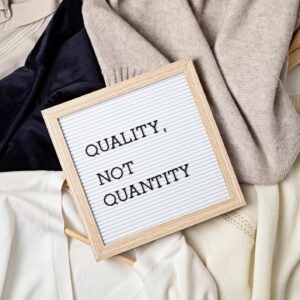 Privilégier la qualité à la quantité pour la garde robe capsule liste
