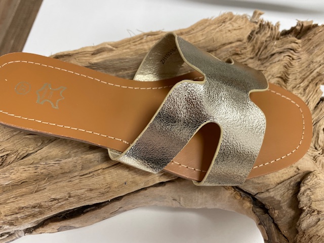 Mules plates dorées