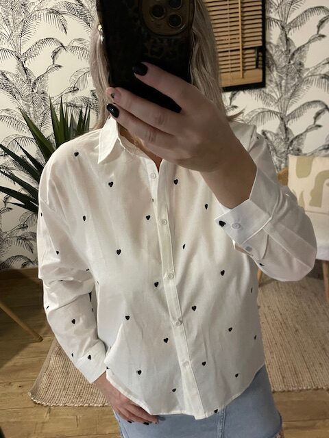Chemise à motifs coeurs femme