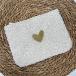 Pochette moumoute crème avec coeur doré